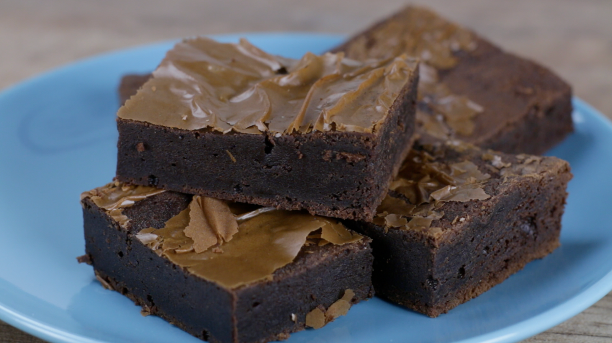 Teller mit Nutella-Brownies