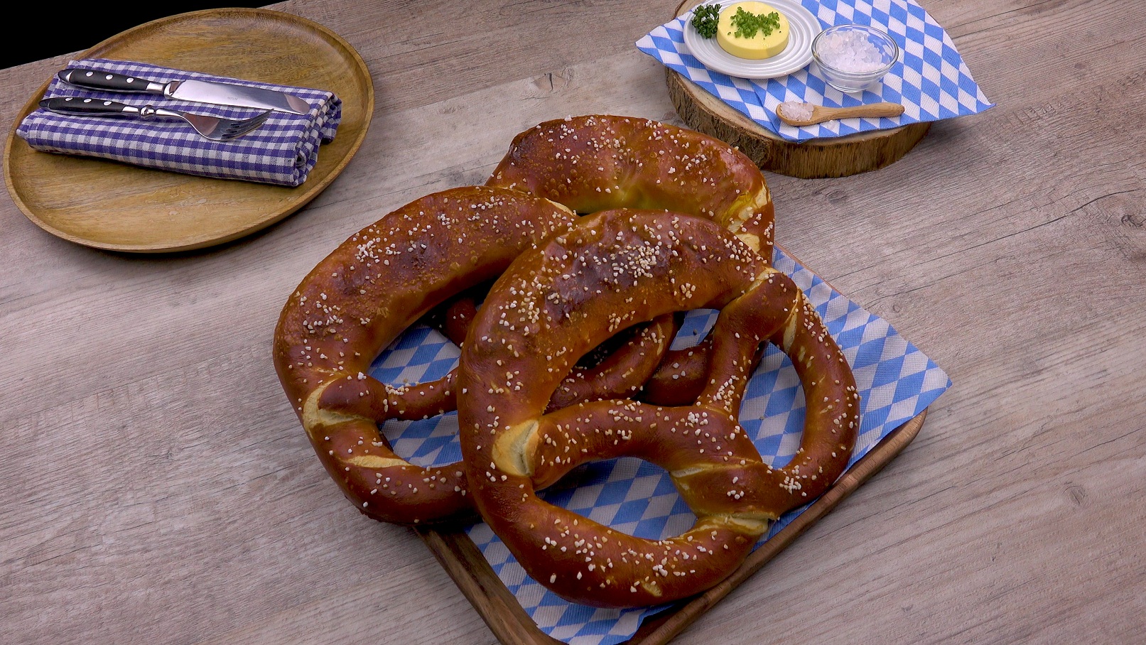 GefÃ¼llte Brezel mit dreierlei verschiedenen FÃ¼llungen 