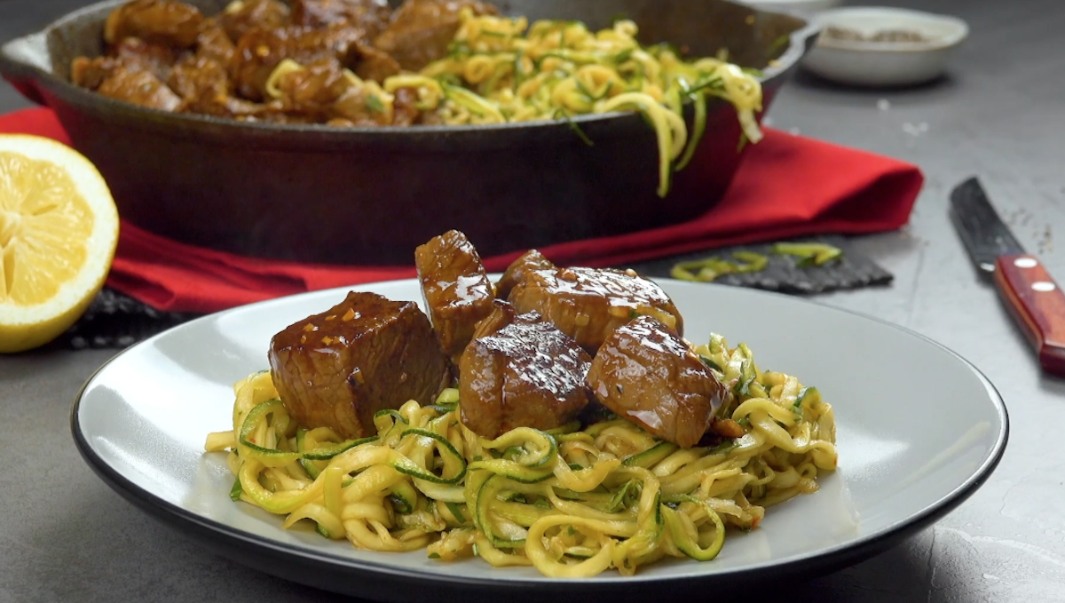 Steak Bites mit Zoodles