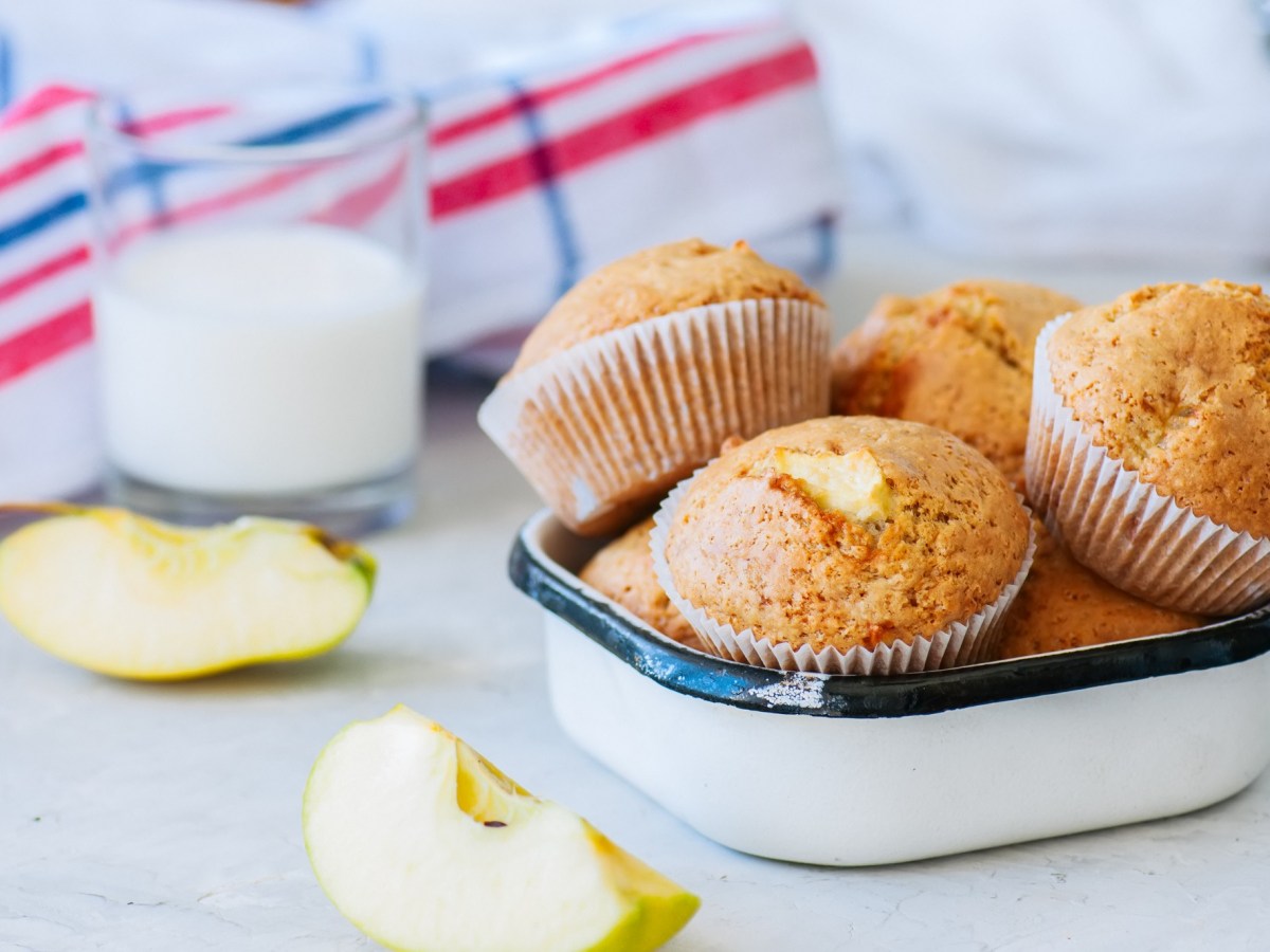 Gesund naschen mit diesen Apfel-Muffins ohne Zucker