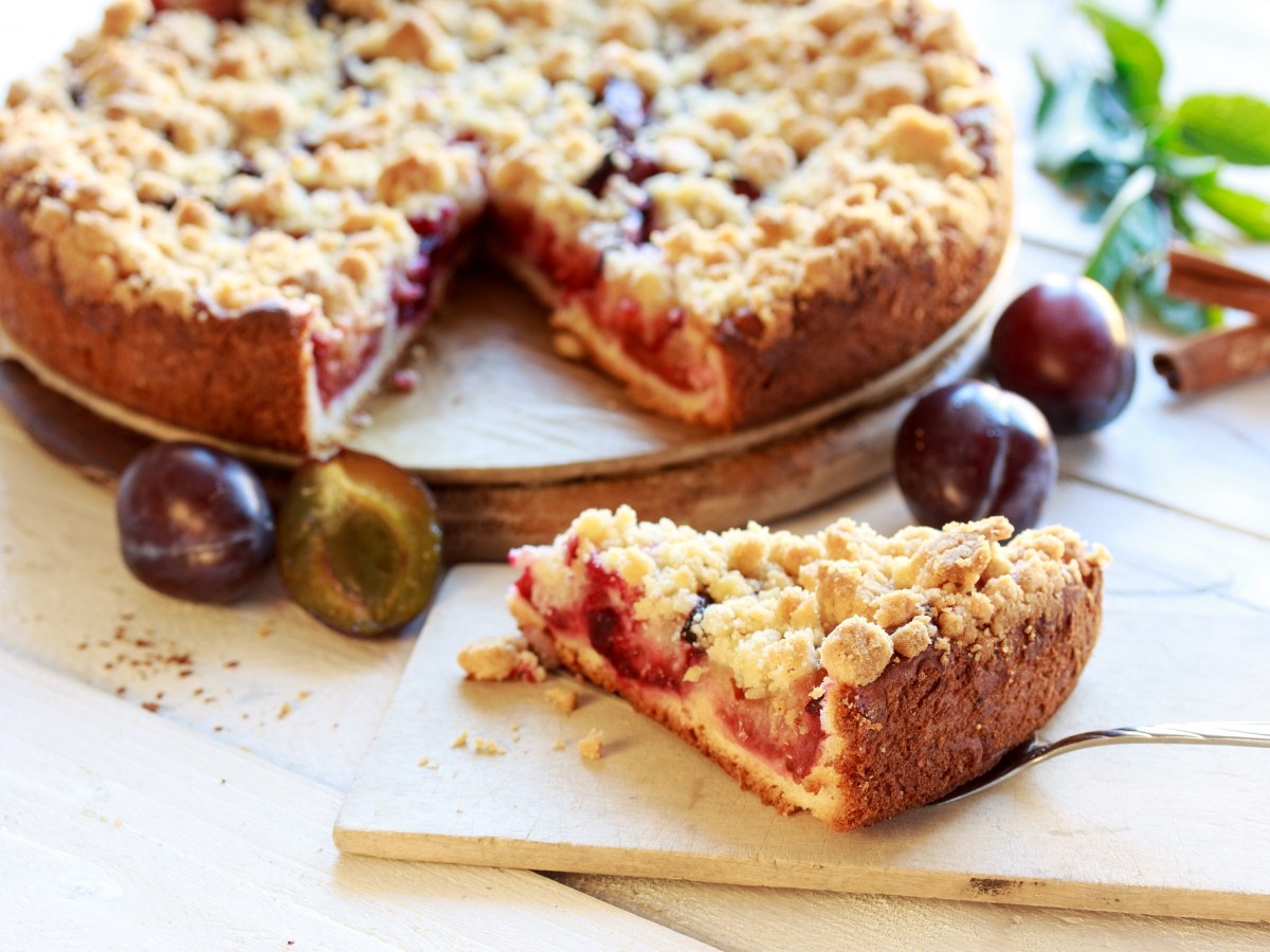 Pflaumenkuchen mit Zimtstreuseln: die beste Art, Zwetschgen zu genießen