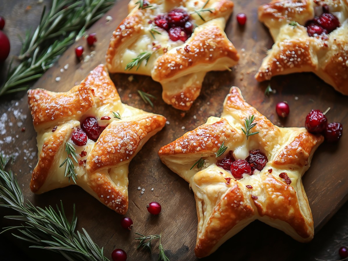 BlÃ¤tterteigsterne mit Brie und Cranberrys: Vorspeise fÃ¼r das WeihnachtsmenÃ¼