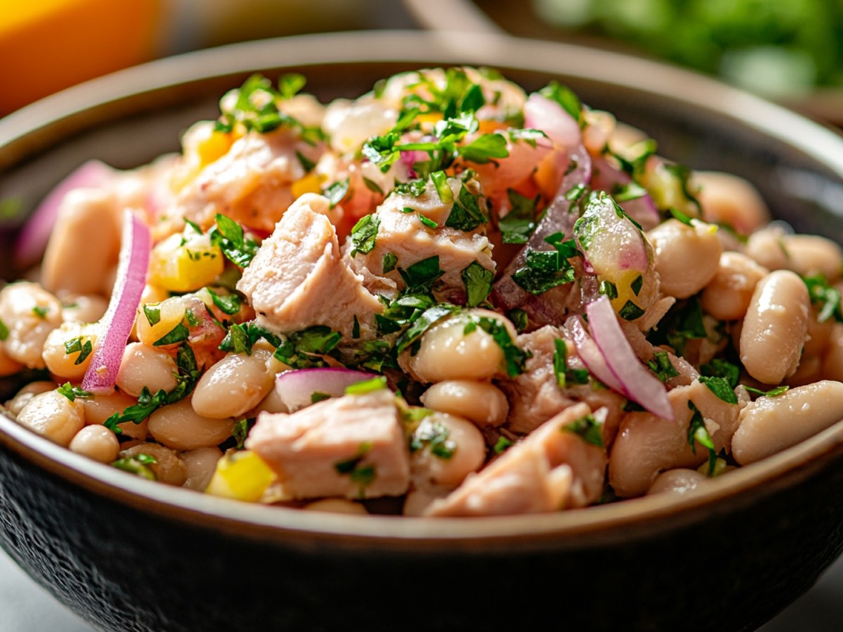 Probiere diesen 15-Minuten Weiße-Bohnen-Thunfisch-Salat