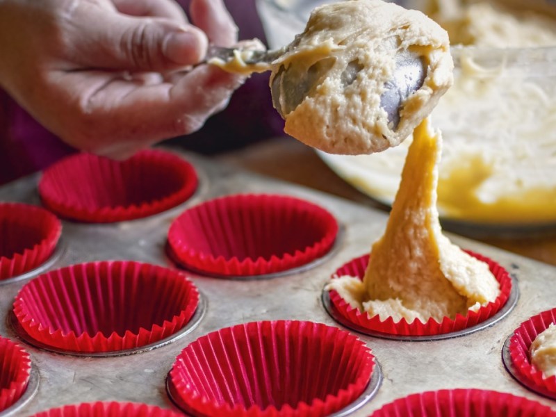 Mit Silikonformen backen: Darauf musst du achten