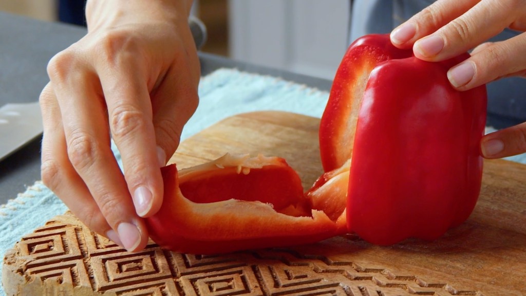 Paprika schneiden: So bleibt deine Küche sauber